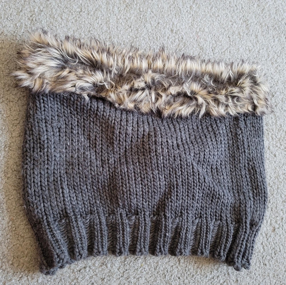 Mossimo Women’s Gray Brown Mixed Yarns Loop Scarf Faux Fur trim
